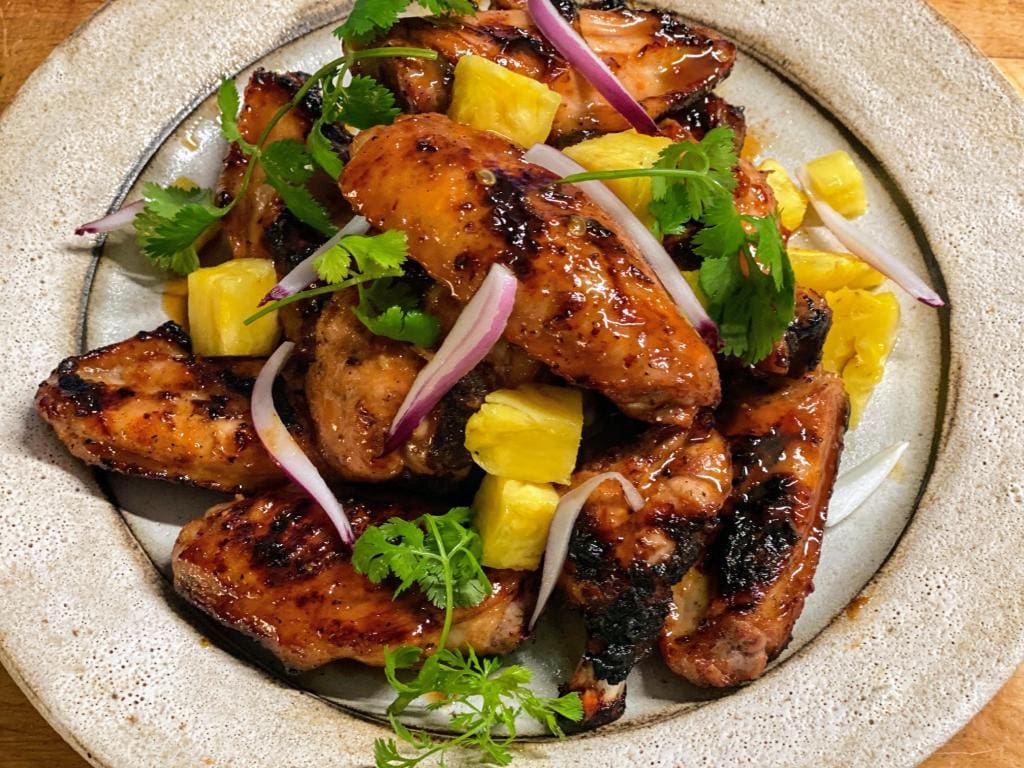 https://wrongdirectionfarm.com/wp-content/uploads/2022/08/Pineapple-Chicken-Wings-1024x768-1.jpg